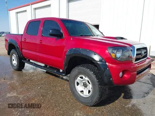 2007 Toyota Tacoma PreRunner z VIN 3TMJU62N87M039947, wystawiony jako IAAI lot #42221717 z przebiegiem 295 247 mil mil oraz . Historia ofert i sprzedaży dostępna na DreamBid. Obrazek 1.