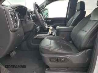 2021 Chevrolet Silverado 3500HD LTZ z VIN 1GC4YUEY2MF282936, wystawiony jako Copart lot #54676595 z przebiegiem 31 404 mil mil oraz Szkody całkowita. Historia ofert i sprzedaży dostępna na DreamBid. Obrazek 7.