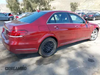 2015 Mercedes-Benz E 350 Sport с VIN WDDHF5KB4FB094013, выставлен на аукционе IAAI как лот 42079104 с пробегом 77 698 миль миль и . История ставок и продаж доступна на DreamBid. Изображение 4.