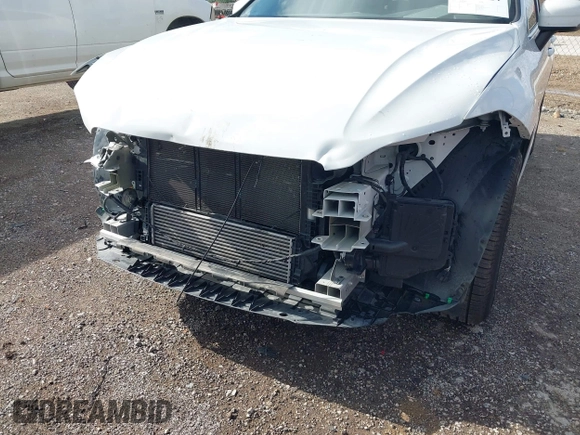2019 Volvo XC60 Momentum with VIN LYV102RK4KB308332, listed as a IAAI auction lot 42382924 with 42,430 mi miles and . Bid and sale history available at DreamBid. Image 6.