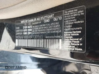 2011 Mercedes-Benz C 300 Sport with VIN WDDGF8BB0BR133565, listed as a IAAI auction lot 42172910 with 88,474 mi miles and . Bid and sale history available at carsss.com. Image 9.