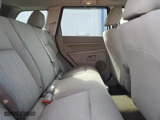 2007 Jeep Grand Cherokee Laredo with VIN 1J8HS48P37C626360, listed as a Copart auction lot 42608185 with 129,715 mi miles and Salvage Title. Bid and sale history available at carsss.com. Image 11.