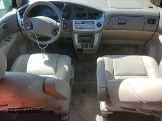 2002 Toyota Sienna LE with VIN 4T3ZF13C62U495093, listed as a Copart auction lot 73634214 with 61,290 mi miles and Salvage Title. Bid and sale history available at carsss.com. Image 8.