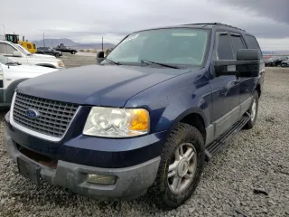 2003 Ford Expedition XLT Value with VIN 1FMPU16W23LC25829, listed as a Copart auction lot 42344235 with 233,990 mi miles and Salvage Title. Bid and sale history available at carsss.com. Image 1.