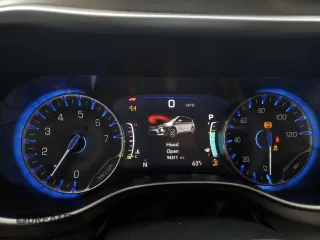 2017 Chrysler Pacifica Limited with VIN 2C4RC1GG8HR644659, listed as a Copart auction lot 60239555 with 94,311 mi miles and Salvage title. Bid and sale history available at DreamBid. Image 9.