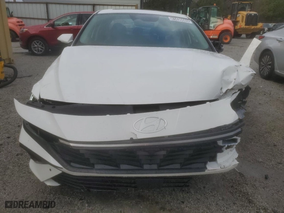 2024 Hyundai Elantra Limited with VIN KMHLP4DG1RU640310, listed as a Copart auction lot 41436685 with 24,462 mi miles and Non Repairable. Bid and sale history available at carsss.com. Image 5.