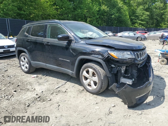 2017 Jeep Compass Latitude z VIN 3C4NJDBBXHT692369, wystawiony jako Copart lot #56152005 z przebiegiem 72 578 mil mil oraz Szkoda całkowita • Salvage title. Historia ofert i sprzedaży dostępna na DreamBid. Obrazek 4.