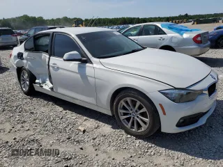 2017 BMW 3 Series 320i z VIN WBA8E1G3XHNU18555, wystawiony jako Copart lot #57665275 z przebiegiem Nie podano mil oraz Szkoda całkowita • Salvage title. Historia ofert i sprzedaży dostępna na DreamBid. Obrazek 4.
