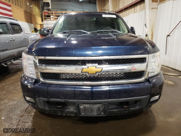 2007 Chevrolet Silverado 1500 LTZ with VIN 2GCEK13M671639695, listed as a Copart auction lot 52032505 with 132,341 mi miles and Salvage Title. Bid and sale history available at carsss.com. Image 5.