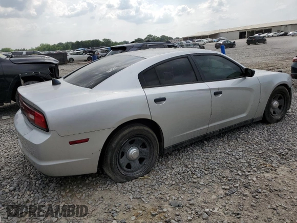 2013 Dodge Charger Police z VIN 2C3CDXAT8DH565427, wystawiony jako Copart lot #59756855 z przebiegiem Nie podano mil oraz Szkoda całkowita • Salvage title. Historia ofert i sprzedaży dostępna na DreamBid. Obrazek 3.