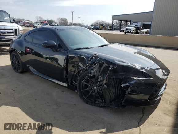 2024 Toyota 86 Premium with VIN JF1ZNBE16R9756596, listed as a Copart auction lot 45268525 with 10,611 mi miles and Clean Title. Bid and sale history available at DreamBid. Image 4.