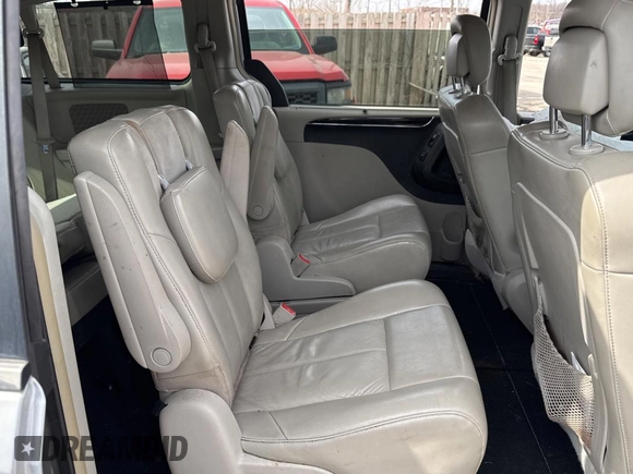 2011 Chrysler Town & Country Limited with VIN 2A4RR6DGXBR783676, listed as a Copart auction lot 47818865 with 126,082 mi miles and Clean Title. Bid and sale history available at carsss.com. Image 6.