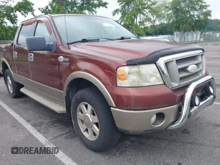 2006 Ford F-150 XLT z VIN 1FTPW14516KB25398, wystawiony jako IAAI lot #42791888 z przebiegiem 228 058 mil mil oraz . Historia ofert i sprzedaży dostępna na DreamBid. Obrazek 1.
