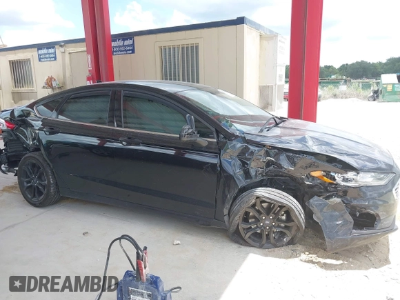 2020 Ford Fusion SE with VIN 3FA6P0HD8LR197796, listed as a IAAI auction lot 42474009 with 74,673 mi miles and . Bid and sale history available at DreamBid. Image 14.