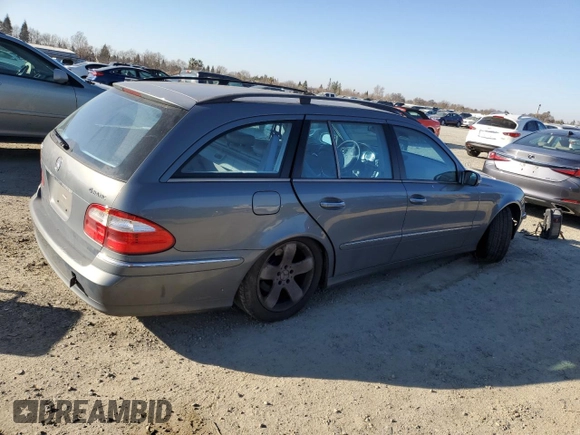 2004 Mercedes-Benz E 500 with VIN WDBUH83J94X119514, listed as a Copart auction lot 42388295 with 211,666 mi miles and Clean Title. Bid and sale history available at carsss.com. Image 3.