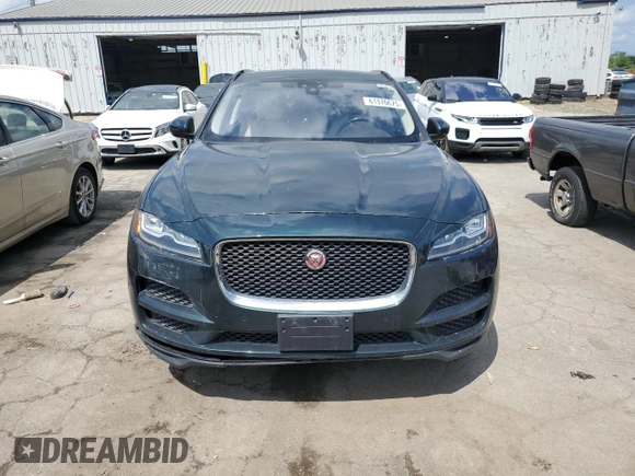 2017 Jaguar F-Pace 35t Prestige with VIN SADCK2BV3HA067567, listed as a Copart auction lot 61376675 with 122,224 mi miles and Clean title. Bid and sale history available at DreamBid. Image 5.