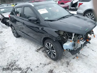 2019 Nissan Kicks S with VIN 3N1CP5CU6KL553216, listed as a IAAI auction lot 41295064 with 87,863 mi miles. Bid and sale history available at carsss.com. Image 1.
