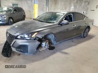 2023 Nissan Altima SV z VIN 1N4BL4DV3PN378197, wystawiony jako Copart lot #53262605 z przebiegiem 41 408 mil mil oraz Szkoda całkowita • Salvage title. Historia ofert i sprzedaży dostępna na DreamBid. Obrazek 1.