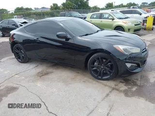 2013 Hyundai Genesis Coupe 2.0T z VIN KMHHT6KD3DU080174, wystawiony jako IAAI lot #42611726 z przebiegiem 89 682 mil mil oraz . Historia ofert i sprzedaży dostępna na DreamBid. Obrazek 1.