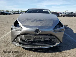 2023 Toyota Mirai XLE with VIN JTDAAAAA5PA009960, listed as a Copart auction lot 42358475 with 33,704 mi miles and Salvage Title. Bid and sale history available at DreamBid. Image 5.