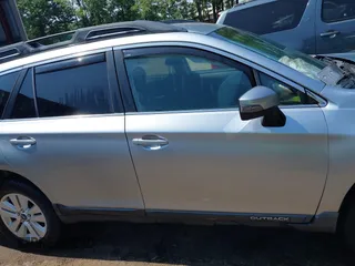 2015 Subaru Outback Premium with VIN 4S4BSAFC8F3317666, listed as a IAAI auction lot 42463473 with 88,913 mi miles and . Bid and sale history available at DreamBid. Image 13.