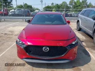 2019 Mazda 3 Preferred z VIN JM1BPAMM2K1135386, wystawiony jako IAAI lot #42420143 z przebiegiem 163 140 mil mil oraz . Historia ofert i sprzedaży dostępna na DreamBid. Obrazek 12.