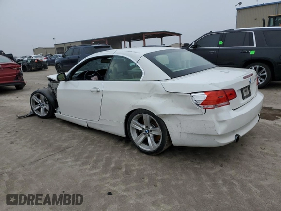 2010 BMW 3 Series 335i with VIN WBAWL7C53AP476153, listed as a Copart auction lot 43688915 with 0 mi miles and Salvage Title. Bid and sale history available at carsss.com. Image 2.