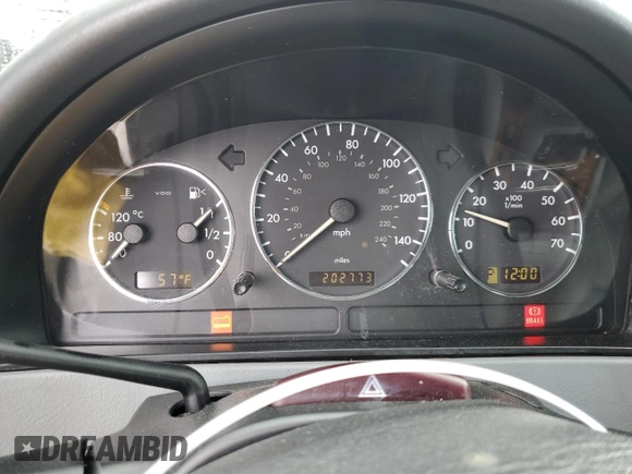 2005 Mercedes-Benz M-Class 3.7L with VIN 4JGAB57E25A518203, listed as a Copart auction lot 43135394 with 202,773 mi miles and Salvage Title. Bid and sale history available at carsss.com. Image 9.
