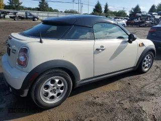 2012 MINI Cooper Coupe with VIN WMWSX1C52CT164027, listed as a Copart auction lot 74329124 with 0 mi miles and Clean Title. Bid and sale history available at carsss.com. Image 3.