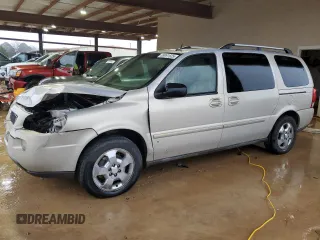 2008 Chevrolet Uplander LT w/1LT with VIN 1GNDV33W88D204450, listed as a Copart auction lot 88991605 with 120,681 mi miles and Salvage Title. Bid and sale history available at carsss.com. Image 1.