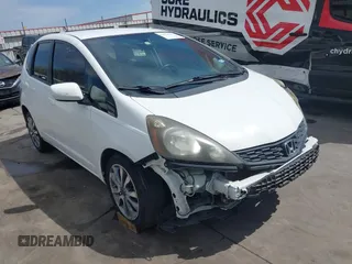 2013 Honda Fit Sport with VIN JHMGE8H54DC059358, listed as a IAAI auction lot 41776717 with 90,595 mi miles. Bid and sale history available at carsss.com. Image 1.
