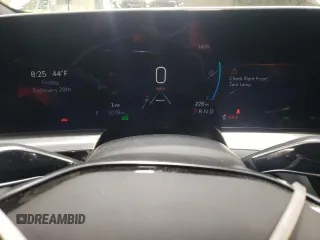 2025 Cadillac LYRIQ z VIN 1GYKPURL7SZ303441, wystawiony jako Copart lot #47011235 z przebiegiem 1 078 mil mil oraz Szkoda całkowita • Salvage title. Historia ofert i sprzedaży dostępna na DreamBid. Obrazek 9.
