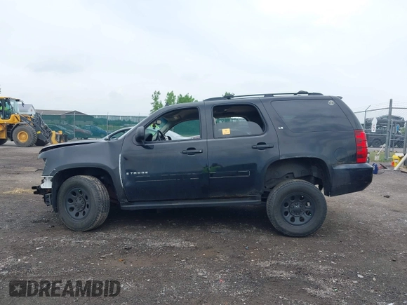 2008 Chevrolet Tahoe LTZ with VIN 1GNFK13078J136869, listed as a IAAI auction lot 42641688 with 178,857 mi miles and . Bid and sale history available at DreamBid. Image 14.