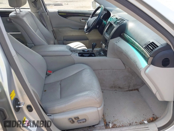2009 Lexus LS 460 с VIN JTHCL46F495004008, выставлен на аукционе IAAI как лот 42467005 с пробегом 137 778 миль миль и . История ставок и продаж доступна на DreamBid. Изображение 5.
