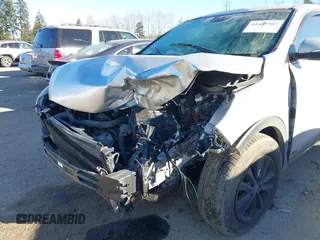 2019 Kia Sorento LX V6 with VIN 5XYPGDA56KG506179, listed as a IAAI auction lot 41409303 with 116,488 mi miles. Bid and sale history available at carsss.com. Image 6.