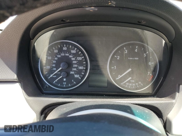 2007 BMW 3 Series 328i z VIN WBAVC53527FZ74908, wystawiony jako Copart lot #56956845 z przebiegiem Nie podano mil oraz Czysty tytuł • Clean title. Historia ofert i sprzedaży dostępna na DreamBid. Obrazek 9.