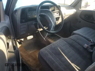 1994 Ford Ranger with VIN 1FTCR10U1RTA30227, listed as a Copart auction lot 87862945 with 711,277 mi miles and Salvage Title. Bid and sale history available at carsss.com. Image 8.