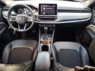 2023 Jeep Compass Latitude with VIN 3C4NJDBN9PT521329, listed as a Copart auction lot 47095775 with 32,213 mi miles and Salvage Title. Bid and sale history available at DreamBid. Image 8.