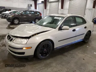 2005 Saab 9-3 Linear with VIN YS3FB45S851032498, listed as a Copart auction lot 44938905 with 204,234 mi miles and Salvage Title. Bid and sale history available at carsss.com. Image 1.