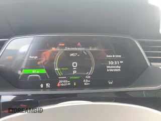 2023 Audi e-tron Premium Plus с VIN WA1LAAGE9PB025201, выставлен на аукционе Copart как лот 50419185 с пробегом 20 102 миль миль и Списание • Salvage title. История ставок и продаж доступна на DreamBid. Изображение 9.