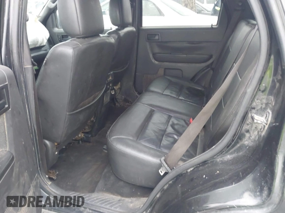 2011 Ford Escape XLT with VIN 1FMCU0D71BKA19572, listed as a IAAI auction lot 41226720 with 1 mi miles. Bid and sale history available at carsss.com. Image 8.