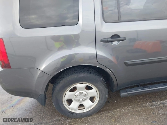 2013 Honda Pilot LX with VIN 5FNYF4H24DB062197, listed as a IAAI auction lot 41652595 with 66,169 mi miles. Bid and sale history available at carsss.com. Image 18.