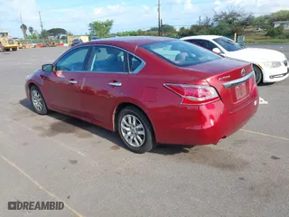 2015 Nissan Altima 2.5 S with VIN 1N4AL3AP4FC195851, listed as a IAAI auction lot 41959953 with 133,756 mi miles. Bid and sale history available at carsss.com. Image 3.