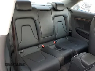 2013 Audi A5 Premium Plus z VIN WAULFAFR0DA019829, wystawiony jako Copart lot #58875375 z przebiegiem 61 911 mil mil oraz Czysty tytuł • Clean title. Historia ofert i sprzedaży dostępna na DreamBid. Obrazek 10.
