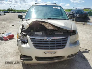 2006 Chrysler Town & Country LWB Touring with VIN 2A8GP54LX6R916753, listed as a Copart auction lot 84253744 with 204,621 mi miles and Non Repairable. Bid and sale history available at carsss.com. Image 5.