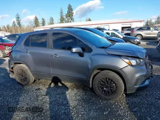 2020 Chevrolet Trax LS with VIN 3GNCJNSB4LL176912, listed as a IAAI auction lot 41746543 with 101,389 mi miles. Bid and sale history available at carsss.com. Image 13.