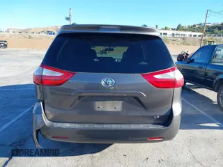 2015 Toyota Sienna LE AAS with VIN 5TDKK3DC3FS529845, listed as a IAAI auction lot 41627102 with 130,334 mi miles. Bid and sale history available at carsss.com. Image 17.