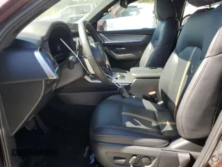 2024 Mazda CX-90 Premium Plus z VIN JM3KKEHA6R1132546, wystawiony jako Copart lot #53309705 z przebiegiem 17 303 mil mil oraz Szkody całkowita. Historia ofert i sprzedaży dostępna na DreamBid. Obrazek 7.