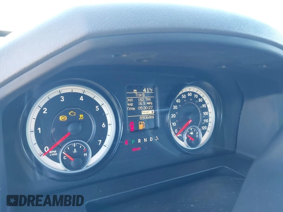 2014 Ram 1500 Express z VIN 1C6RR6KT9ES458520, wystawiony jako IAAI lot #41259742 z przebiegiem 89 064 mil mil oraz . Historia ofert i sprzedaży dostępna na DreamBid. Obrazek 7.