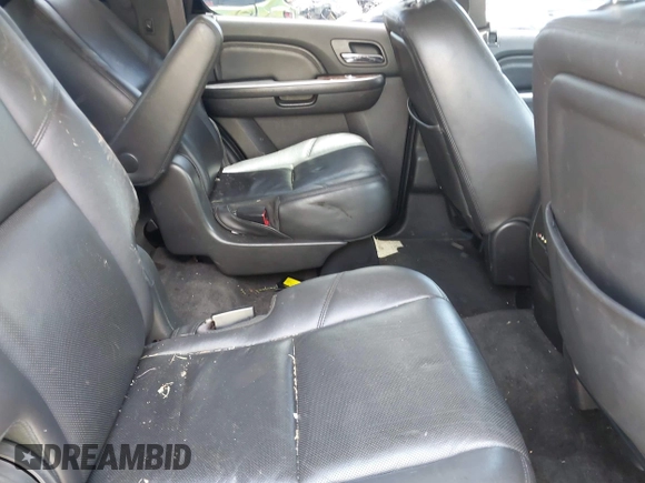 2014 GMC Yukon Denali z VIN 1GKS1EEF0ER217152, wystawiony jako IAAI lot #42269157 z przebiegiem 196 023 mil mil oraz . Historia ofert i sprzedaży dostępna na DreamBid. Obrazek 8.
